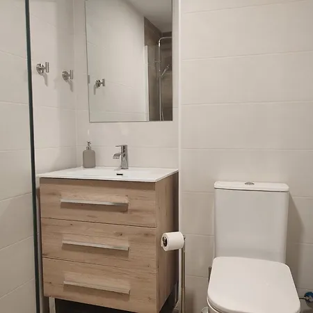 Ines Y Manolo アパート *